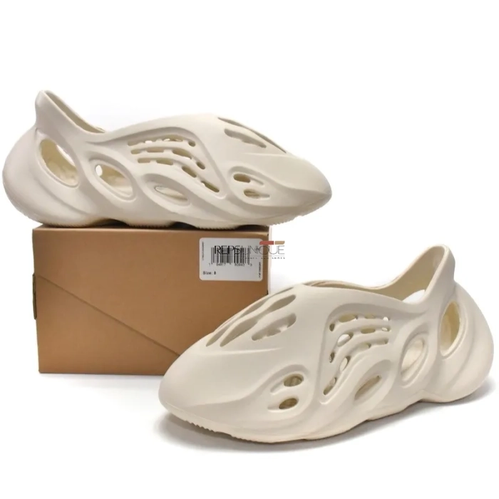 Yeezy Foam Runner Sand Colorway Lightweight Breathable Slip On Shoes