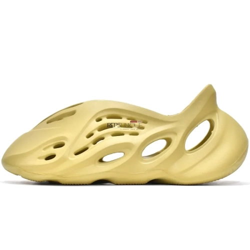 Yeezy Foam Runner Sulfur Stylish and Comfortable Footwear Option